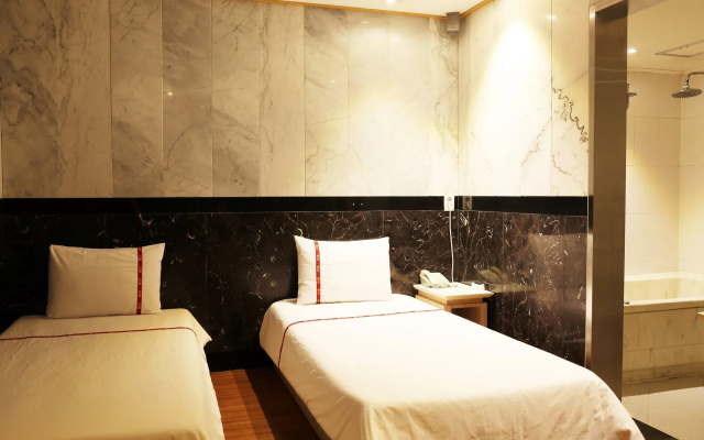 Dongdaemun Signature Tourist Hotel