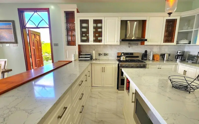Yellow Sands Luxury Villas Unit 1