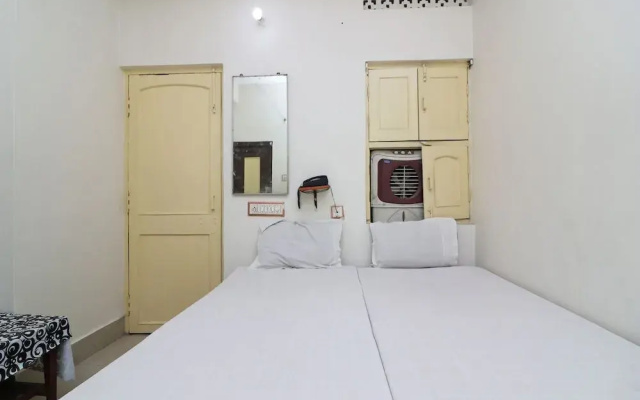 SPOT ON 37503 Hotel Akash