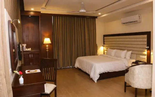Hotel One Rahim Yar Khan Club Road