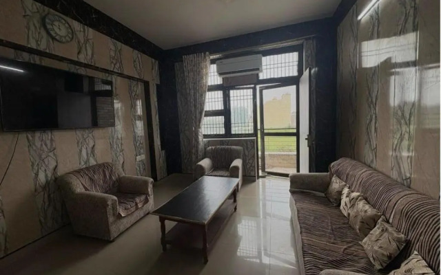 Awaraj Home Stay