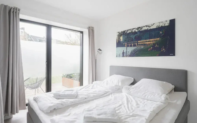 Fantastic 1-bed Apartment w Private Terrace