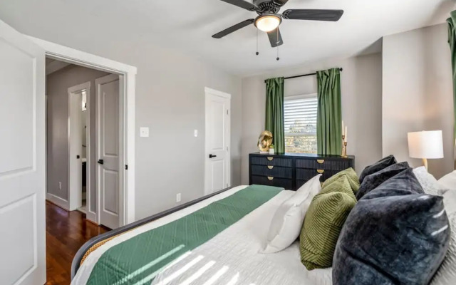 2-bedroom - Equipped Kitchen - Gated Parking