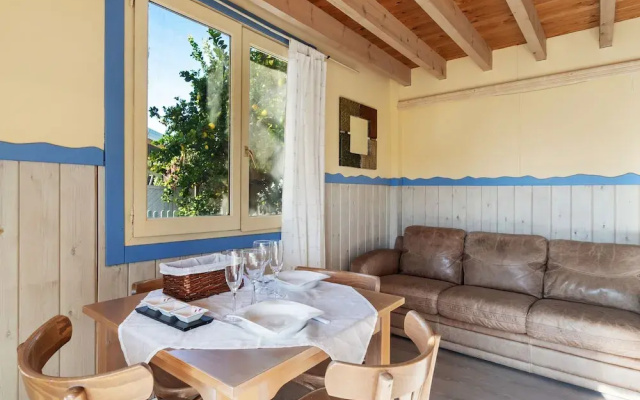 Sun-baked Bungalow in Oliva With Swimming Pool