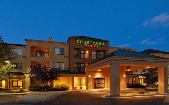 Courtyard by Marriott Grand Rapids Airport in Grand Rapids, United States of America from 206$, photos, reviews - zenhotels.com hotel front