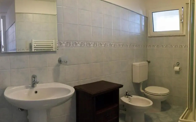 Tra Gli Ulivi