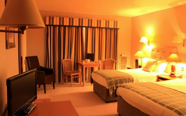 Downings Bay Hotel