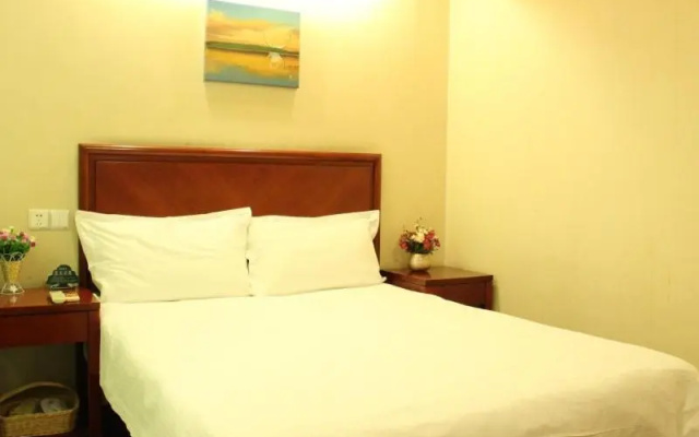 GreenTree Inn Shandong YanTai Bathing Beach Business Hotel
