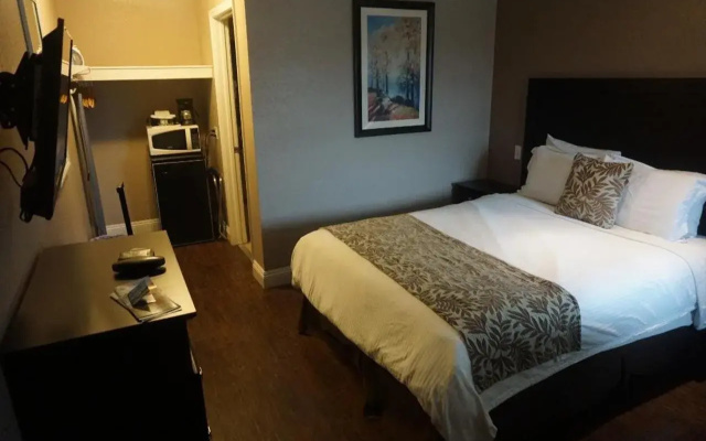 Lotus of Lompoc - A Great Hospitality Inn