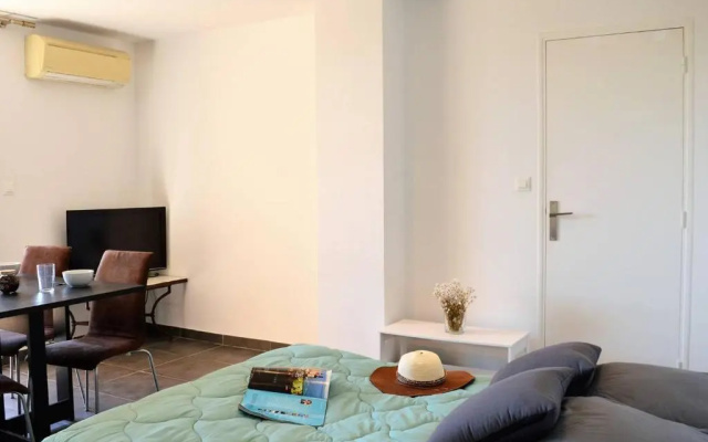 Appartement Bormes-les-Mimosas, 2 pièces, 4 personnes - FR-1-251-395