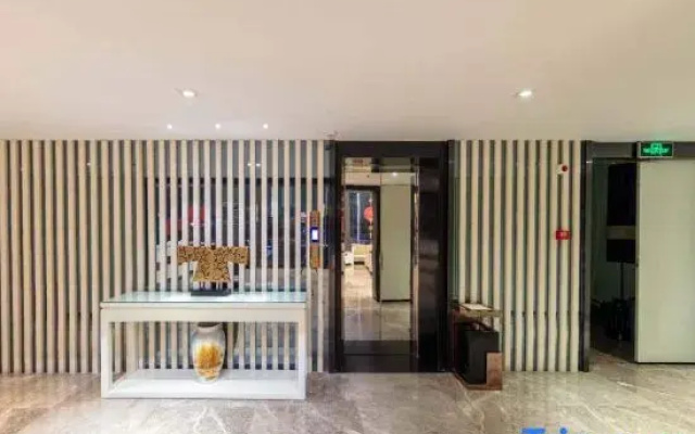 Jay Hotel
