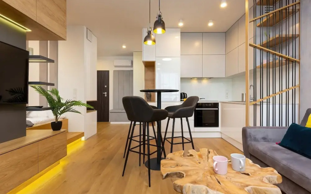 Studio Warsaw Grzybowska by Renters