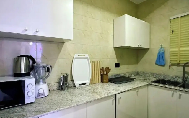 Rock Towers Apartment