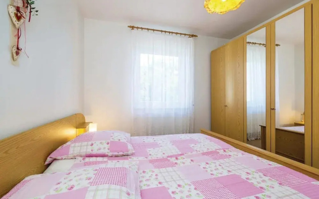 Stunning Home in Opric With Wifi and 1 Bedrooms