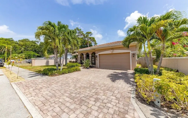 Sapphire Shores 3 Bedroom Home