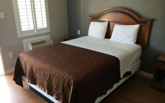 Town House Motel
