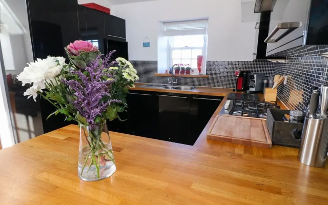 2 Lighthouse Cottage, Barrow-in-Furness