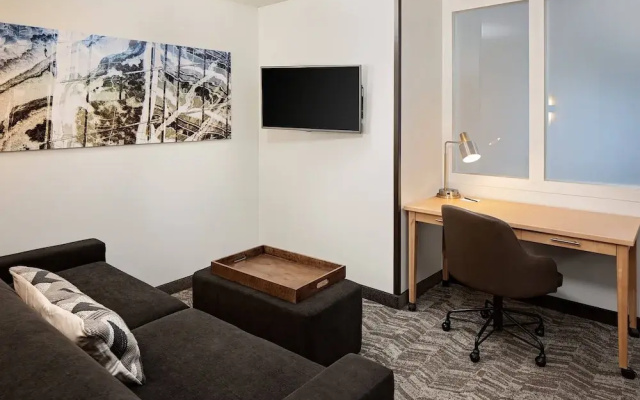 Cambria Suites