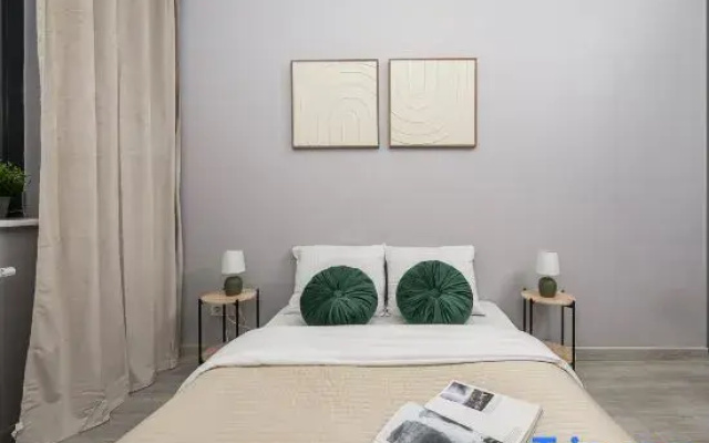 Lumina 3-room apartment near the train station