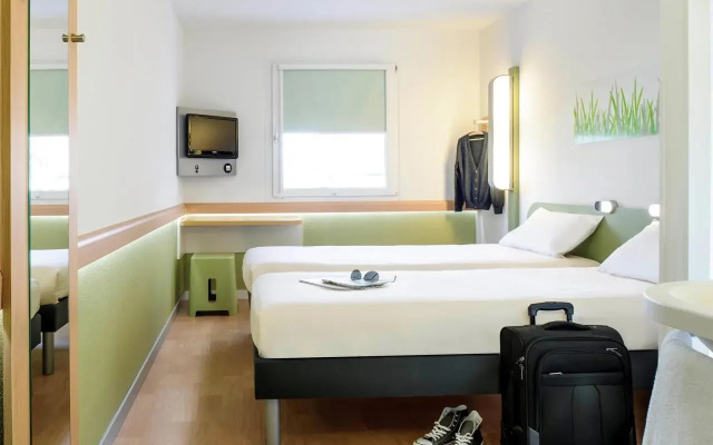 ibis budget Givet