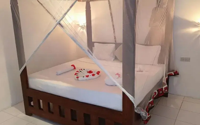 Zanzi Beach Hotel