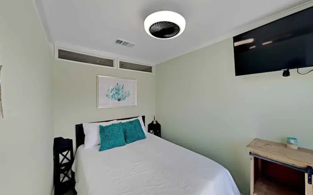 Canal Place II #105 - Waters Cove