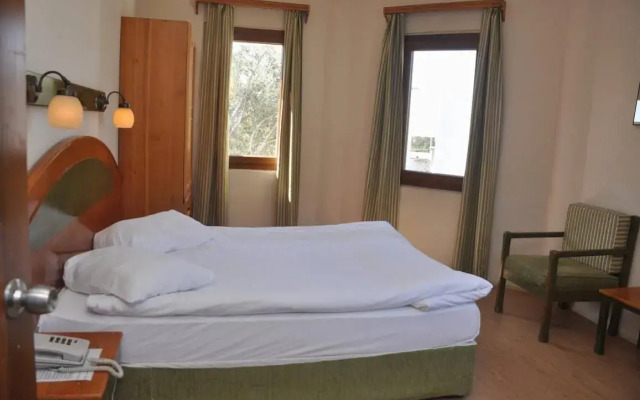 Eden Hotel
