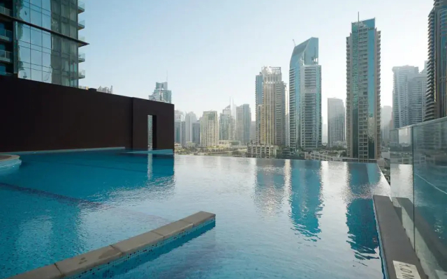Luxurious apartment with prime location