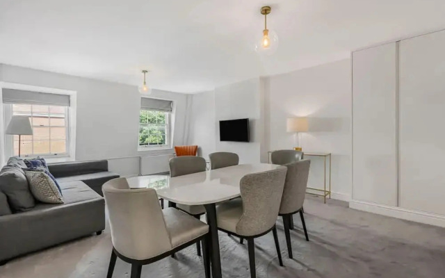 Cadogan Square Penthouse