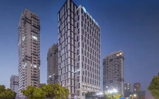 HanTing Hotel (Xuancheng Railway Station West Plaza)