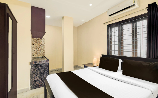 Townhouse Kothapet Near Omini Hospital
