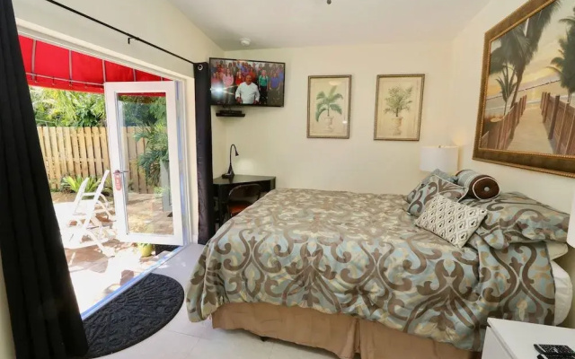 Fantasy Island Inn – Caters to Men