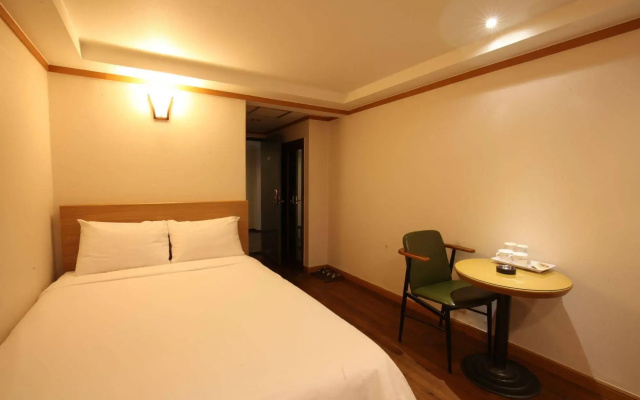 Angel Hotel