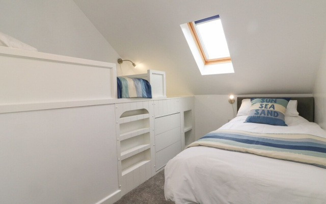 Honeysuckle Cottage