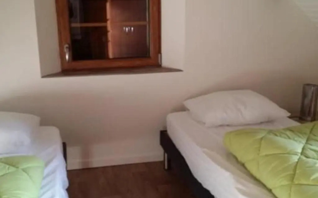 Gîte Saint-Mars-d'Outillé, 4 pièces, 8 personnes - FR-1-410-210