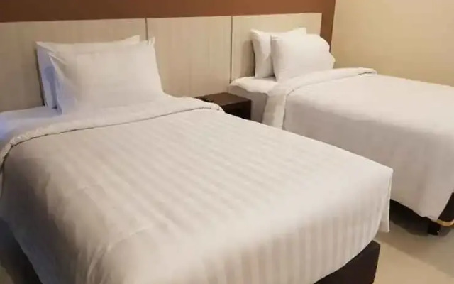Hotel Simfony Alor