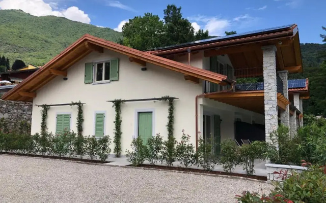 House & Pool