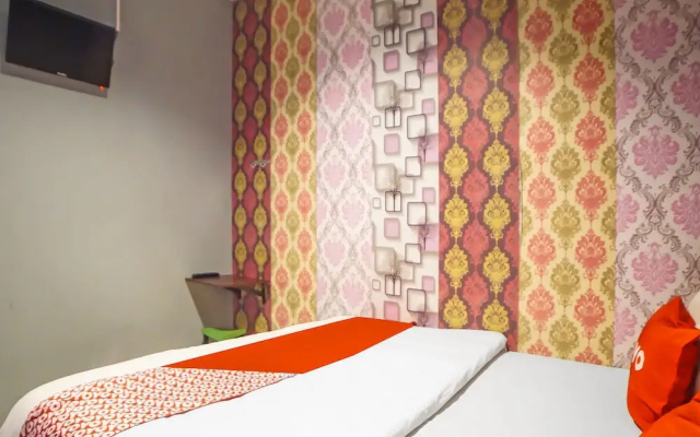 OYO 990 Stadion Residence Syariah