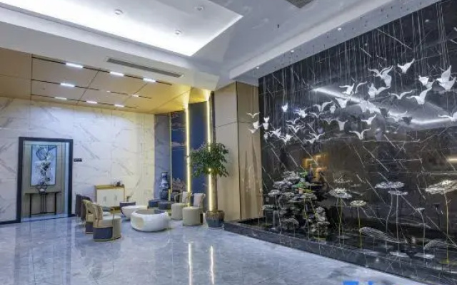 Shengzhou Qinman Hotel (Wuyue Plaza International Convention and Exhibition Center)