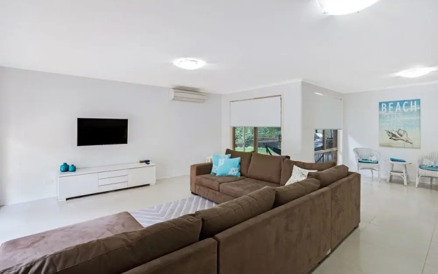 Ullora Close, 61