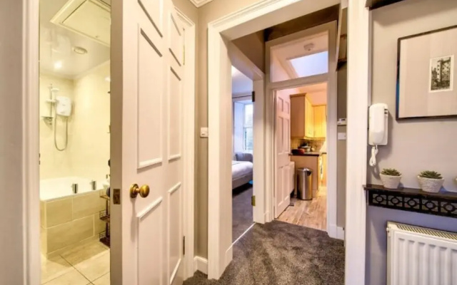 Georgian Apartment