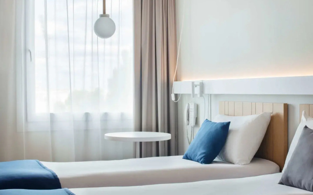 Отель ibis Warszawa Stare Miasto Old Town