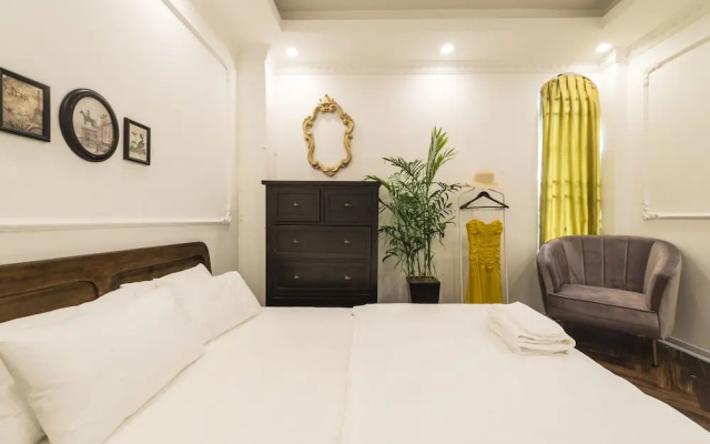 Chloe & Leo Homestay