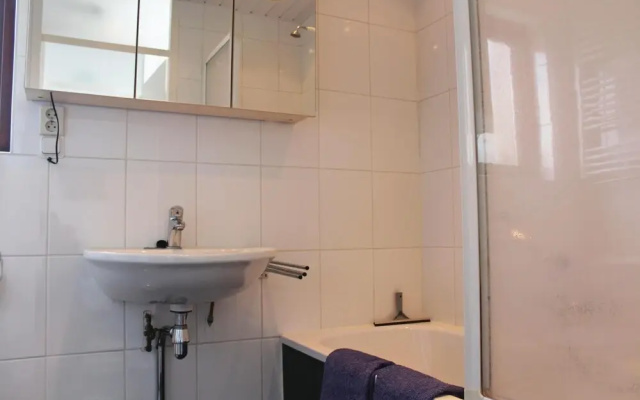 Nice Home in Nieuwvliet-bad With 3 Bedrooms and Wifi