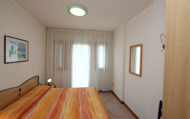 Seaside Apartment With Shared Pool