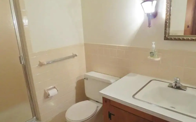 28 Capri Lane - Two Bedroom House