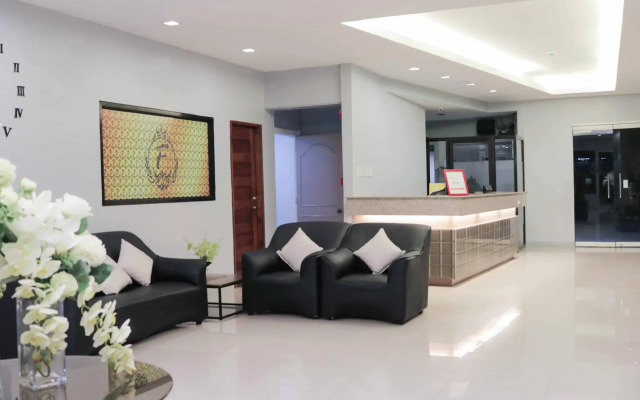 RedDoorz Premium @ Wireless Mandaue Cebu