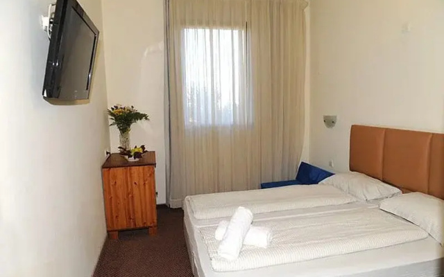 Savyonei Hagalil Hotel