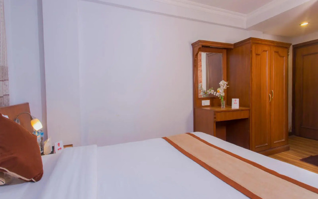 Osho Holiday Inn