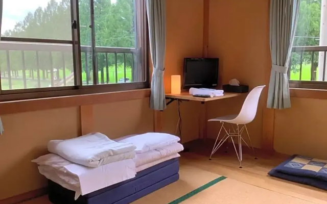 Biwako Makino Hifumikan Guest House